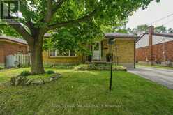 1505 MCLARENWOOD TERRACE | London Ontario | Slide Image Two