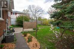 808 DULANEY DRIVE | London Ontario | Slide Image Thirty-one