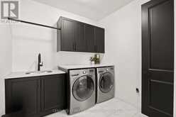 8 OSCAR DAVIS COURT | Strathroy-Caradoc Ontario | Slide Image Seventeen
