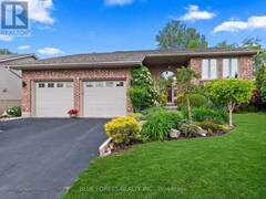 29 VILLAGE GATE CRESCENT Thames Centre Ontario, N0L 1G3