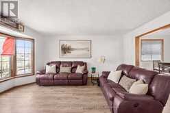 351 FLEMING DRIVE | London Ontario | Slide Image Four