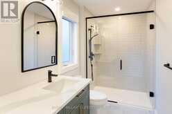 121 CATHCART STREET | London Ontario | Slide Image Thirteen