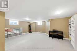 1127 FOXHUNT ROAD | London Ontario | Slide Image Thirty-two