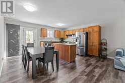19 DELL DRIVE | Strathroy-Caradoc Ontario | Slide Image Eight