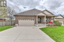 2 AMBLESIDE DRIVE | St. Thomas Ontario | Slide Image Three