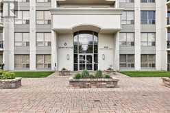 203 - 1030 CORONATION DRIVE | London Ontario | Slide Image Three