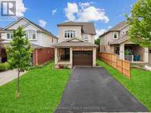 3237 BAYHAM LANE | London Ontario | Slide Image Two