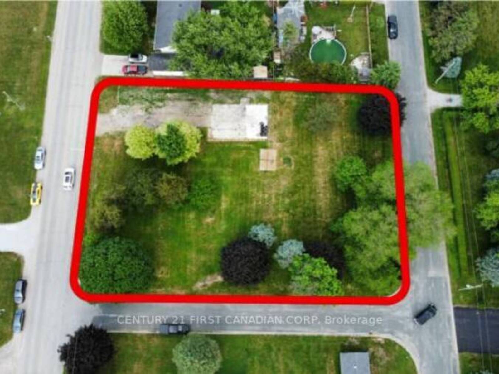 3877 LASALLE LINE, Petrolia, Ontario N0N 1R0