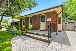 20 HINES CRESCENT | London Ontario | Slide Image Two