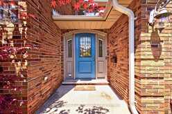 30 THIRLMERE ROAD | London Ontario | Slide Image Four