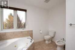 4125 MASTERSON CIRCLE | London Ontario | Slide Image Thirty