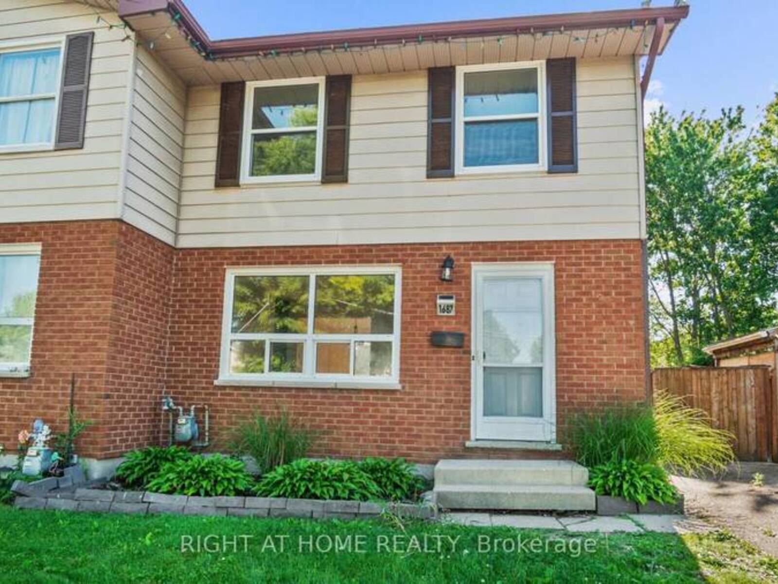 1687 ERNEST AVENUE, London, Ontario N6E 2S3