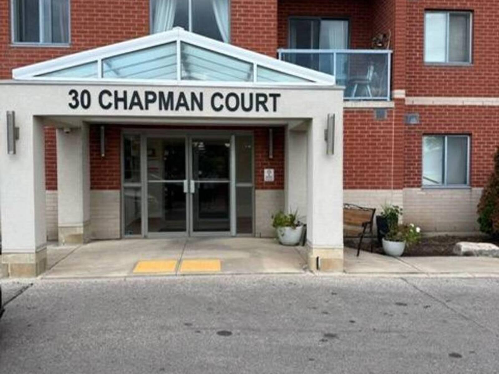 505 - 30 CHAPMAN COURT N, London, Ontario N6G 4Y4