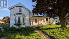 662 FRANCES STREET | Woodstock Ontario | Slide Image One