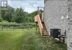 760 CHELTON ROAD S | London Ontario | Slide Image Three