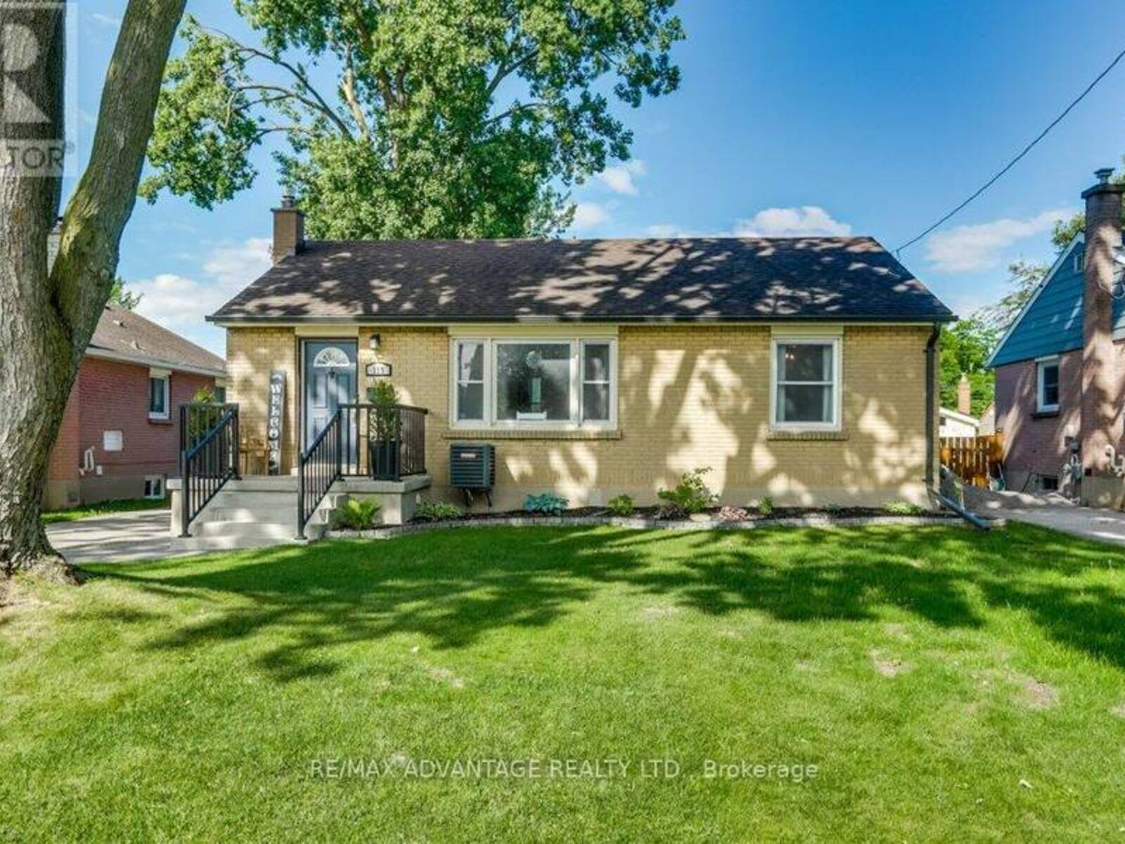 319 MANITOBA STREET, London, Ontario N5W 4W2