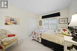 31 CHALMERS STREET | London Ontario | Slide Image Sixteen