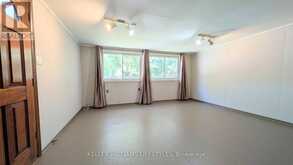 564 CHIDDINGTON AVENUE | London Ontario | Slide Image Nine