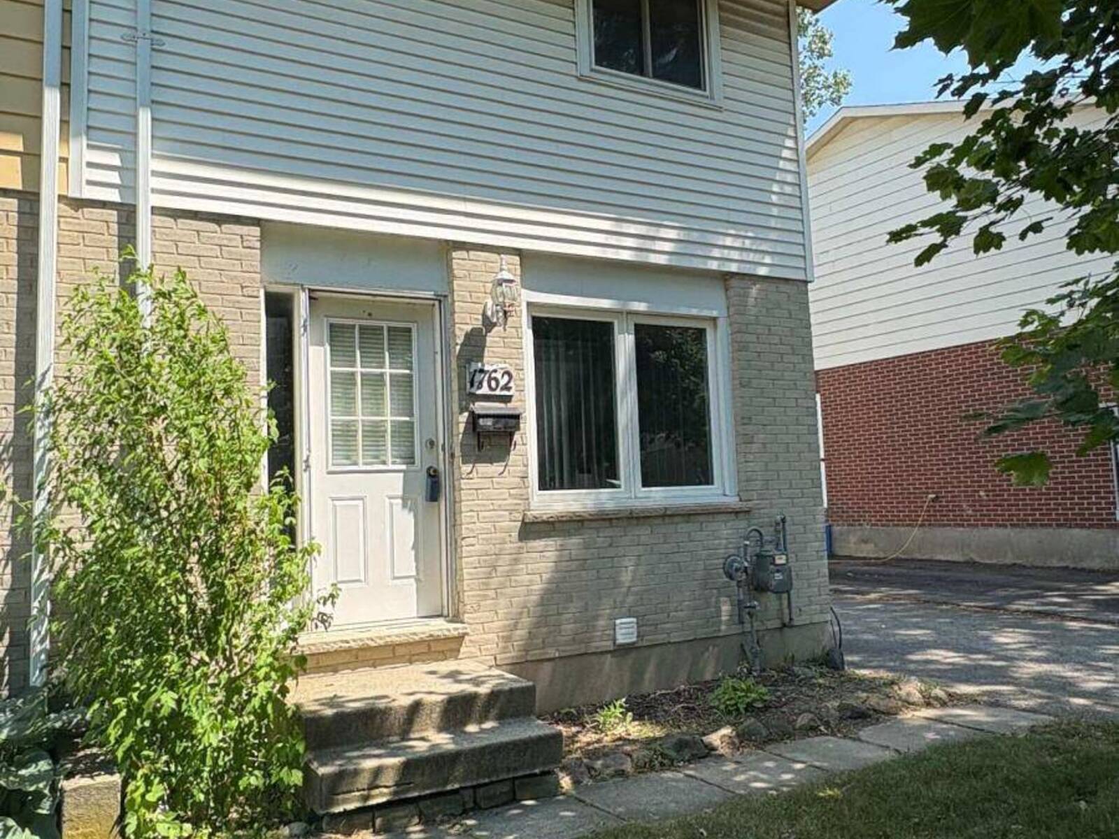 1762 ALDERSBROOK ROAD, London, Ontario N6G 3E4