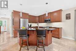 6 CAVERHILL CRESCENT | Komoka Ontario | Slide Image Nine