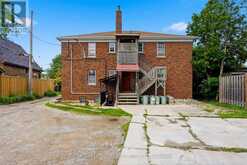 107 WINDSOR CRESCENT | London Ontario | Slide Image Thirteen
