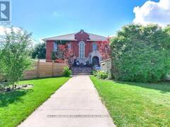 73 FIFTH AVENUE St. Thomas Ontario, N5R 4C9