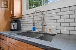 946 DUFFERIN AVENUE | London Ontario | Slide Image Eight