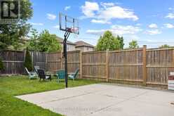 676 GUINESS WAY | London Ontario | Slide Image Thirty-three