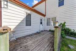 15 DUNDAS STREET | Newbury Ontario | Slide Image Nine