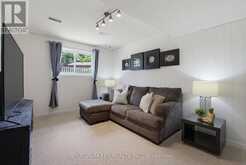 16 SHARPE DRIVE | Strathroy-Caradoc Ontario | Slide Image Twenty-four