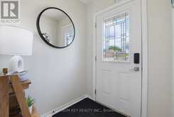 16 SHARPE DRIVE | Strathroy-Caradoc Ontario | Slide Image Two