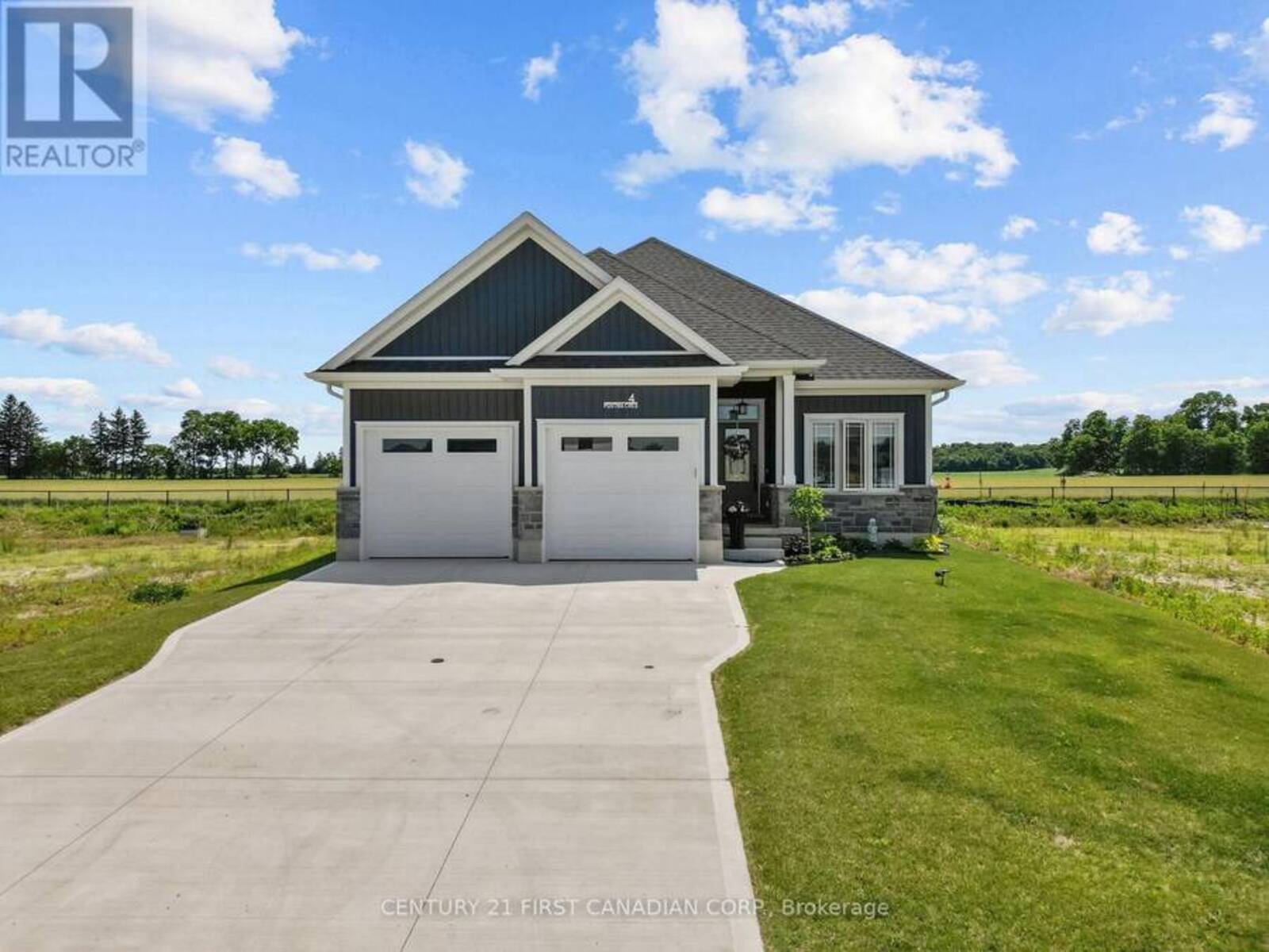 4 POSTMA CRESCENT, North Middlesex, Ontario N0M 1A0