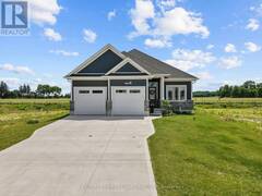 4 POSTMA CRESCENT North Middlesex Ontario, N0M 1A0