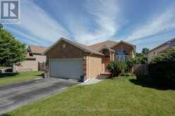 1638 MARCONI BOULEVARD | London Ontario | Slide Image Two