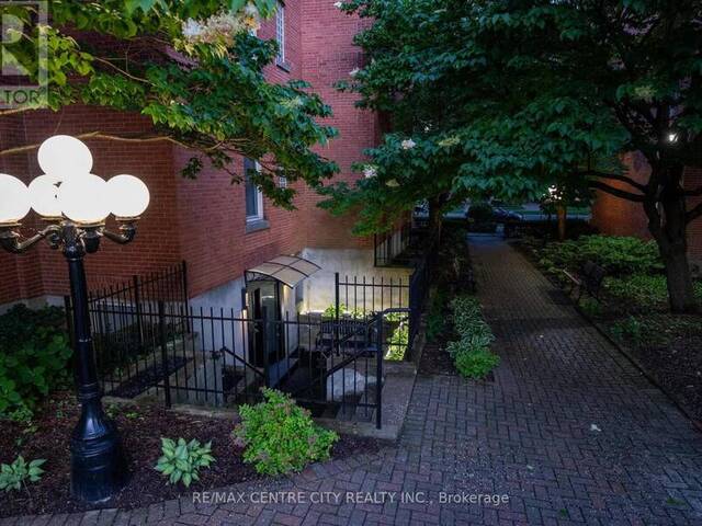 1 - 280 QUEENS AVENUE London Ontario, N6B 1X3 - 2 Bedrooms Condo For Sale