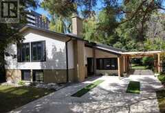890 VISCOUNT ROAD | London Ontario | Slide Image One