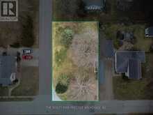 32 BROADWAY AVENUE | Chatham-Kent Ontario | Slide Image Two
