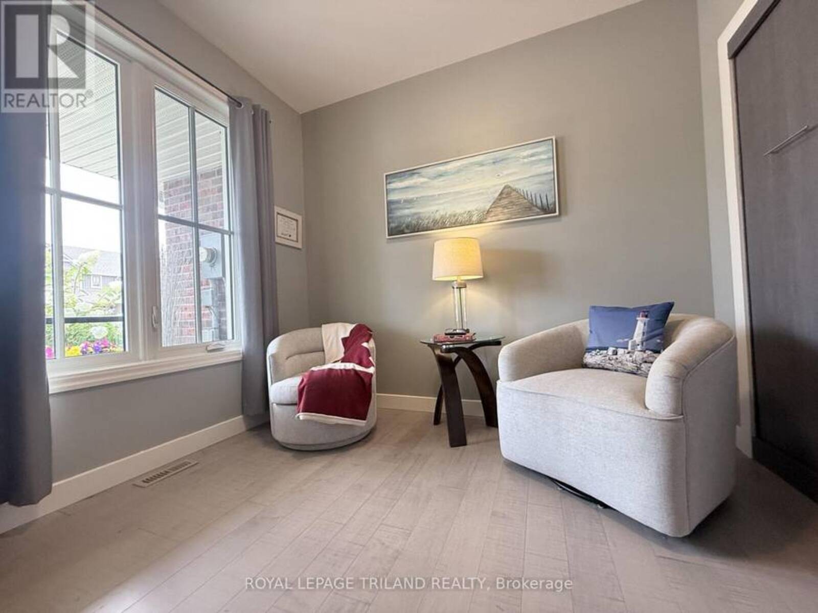 32 CHARTER CREEK COURT, St. Thomas, Ontario N5R 0L2