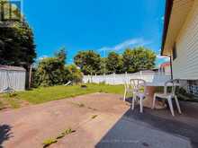 8 POPLAR CRESCENT | London Ontario | Slide Image Twenty