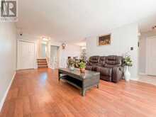 8 POPLAR CRESCENT | London Ontario | Slide Image Three