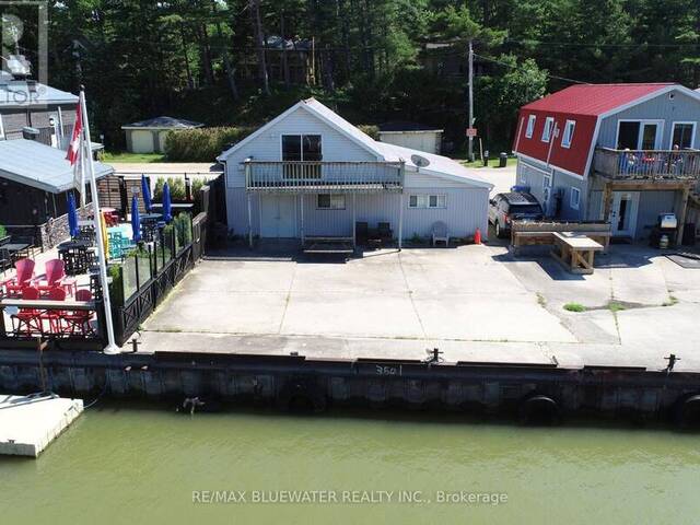75 RIVER ROAD Grand Bend Ontario, N0M 1T0 - 1 Bedroom Waterfront Home For sale