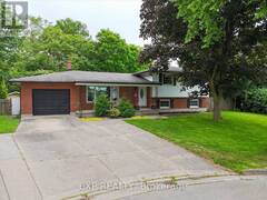 14 THE BIRCHES STREET London Ontario, N5Z 4G2