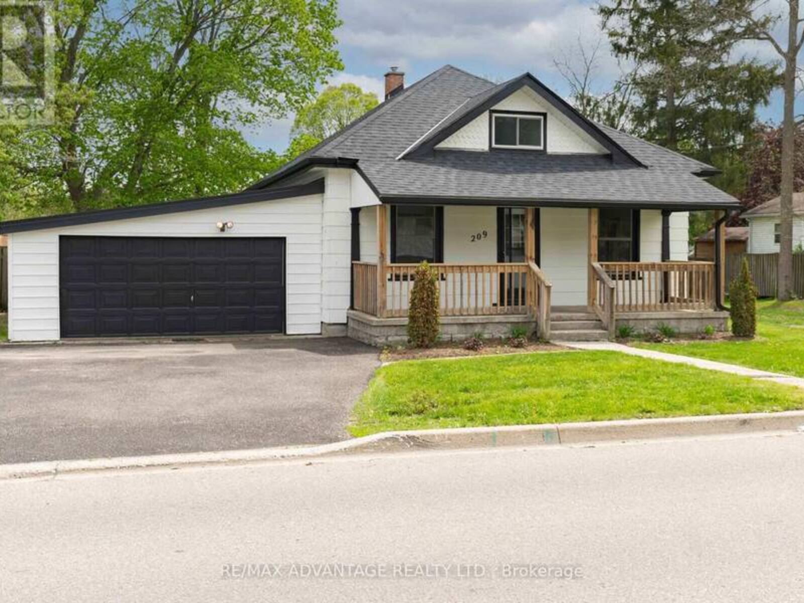 209 VICTORIA STREET, Ingersoll, Ontario N5C 2N2