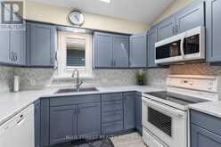 1 SINCLAIR DRIVE | Tillsonburg Ontario | Slide Image Sixteen