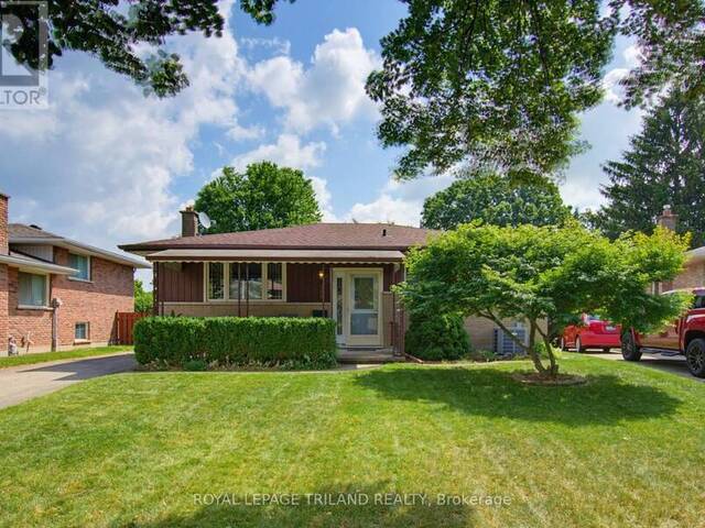 115 CHAMPLAIN CRESCENT London Ontario, N5V 1H2 - 3 Bedrooms Home For Sale