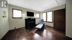 74 STERLING STREET | London Ontario | Slide Image Six