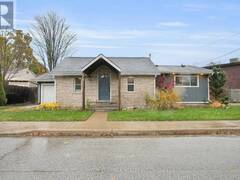 15 ARTHUR STREET Lambton Shores Ontario, N0N 1J0