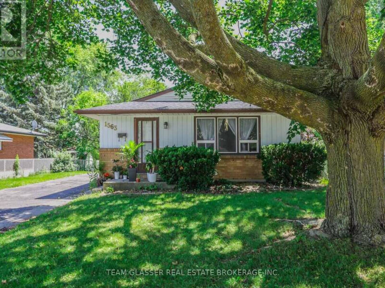 1563 DALE STREET, London, Ontario N5V 1Y1