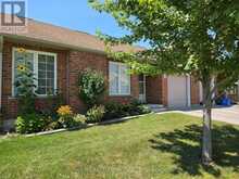 11 - 100 STROUD CRESCENT | London Ontario | Slide Image Two