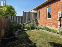 11 - 100 STROUD CRESCENT | London Ontario | Slide Image Thirty